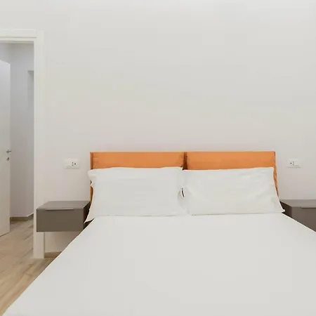Luxury New In The Heart Of Apartment Florence